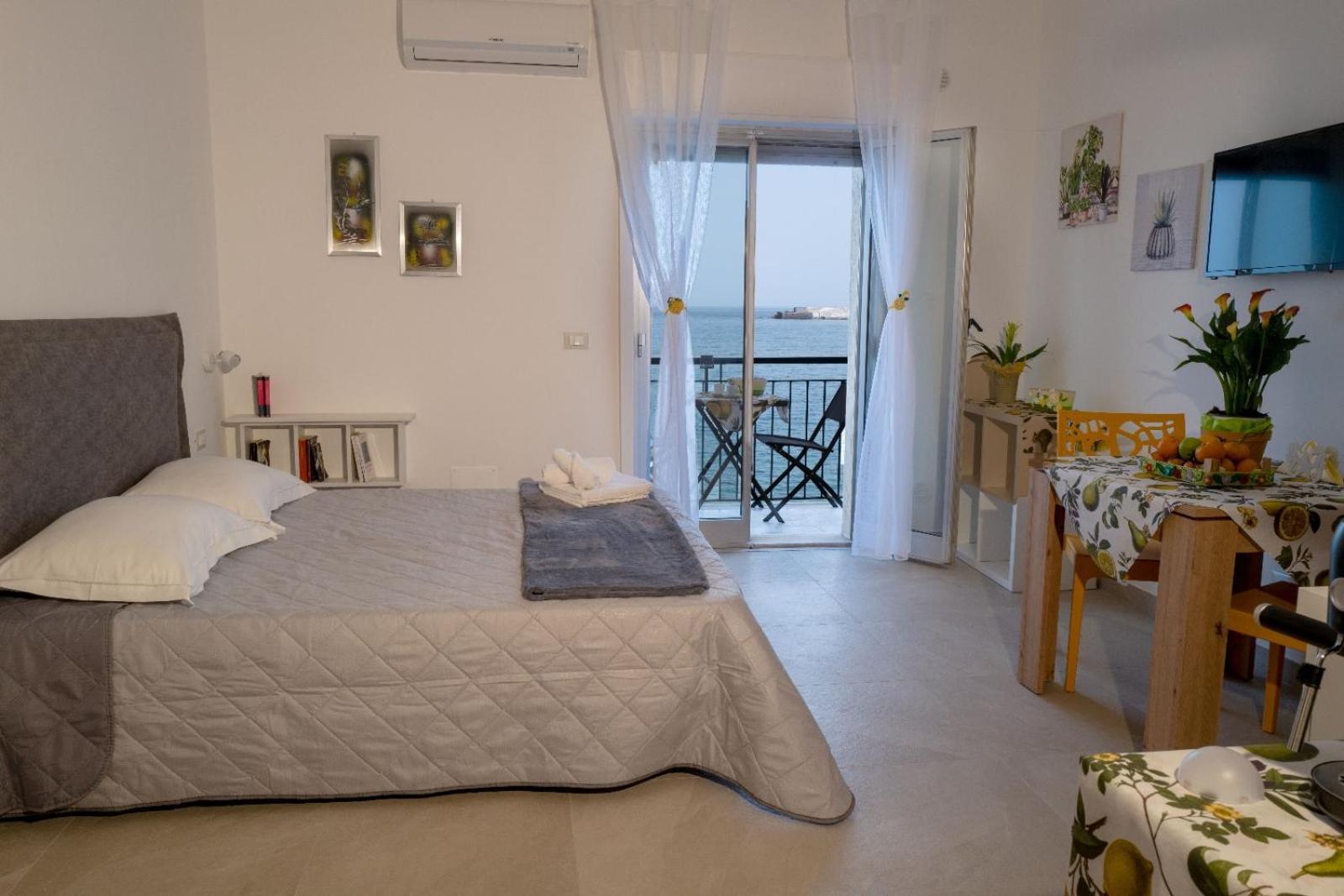 Zia Rina Apartment Naxos Giardini Naxos Exterior photo